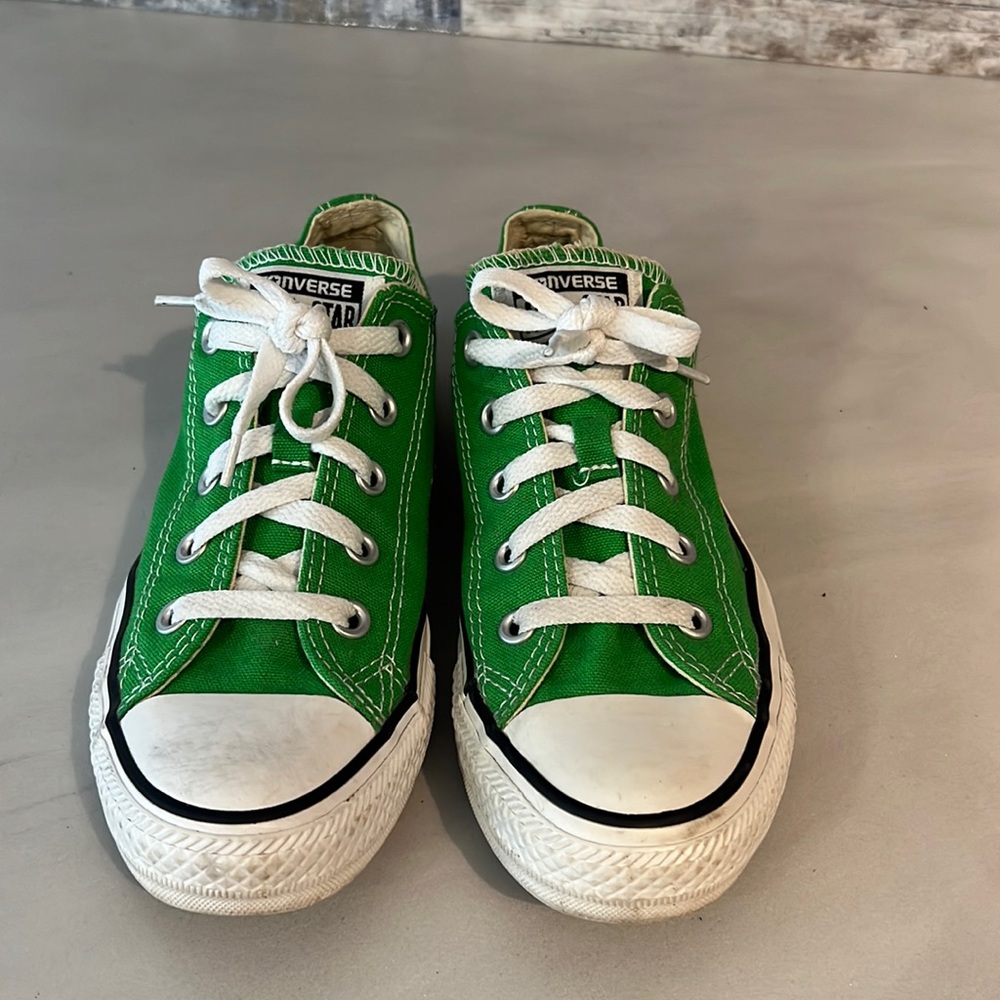 Women’s converse